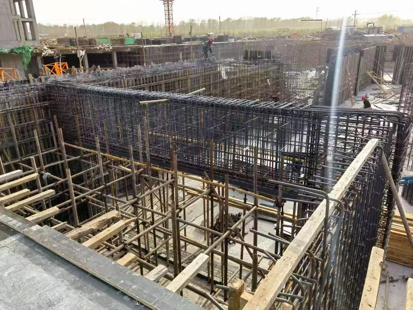 武汉建筑基础筏板施工时混凝土有哪些常见问题?